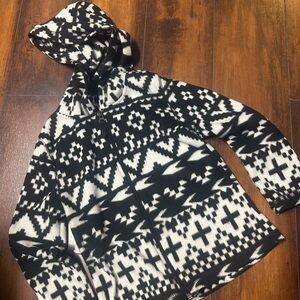 Arizona Jean Company Black and White Patterned Hoodie boys sz 6
